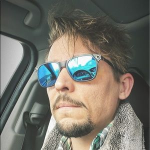 Meet your Posher, Jason